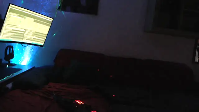 davidgntxxxxx online show from November 21, 2025, 4:50 pm