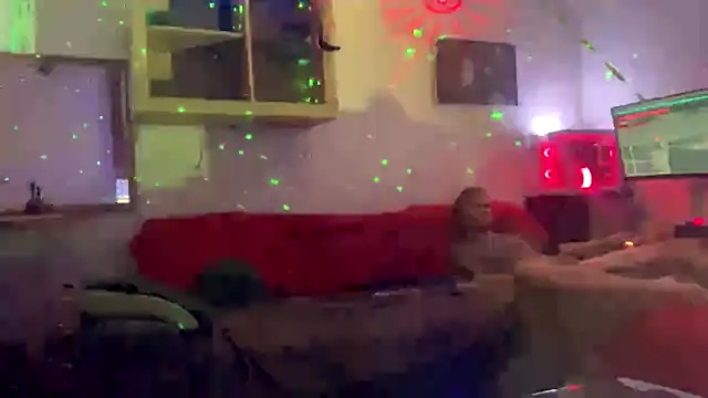 davidgntxxxxx online show from June 14, 2026, 3:46 pm