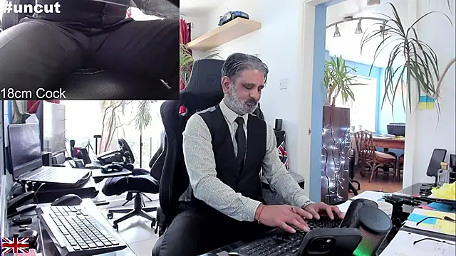 OnlineBossUK online show from October 1, 2025, 1:59 pm