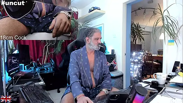 OnlineBossUK online show from October 8, 2025, 7:14 pm