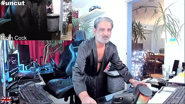 OnlineBossUK online show from October 12, 2025, 6:15 am