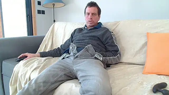 cloupefun online show from March 9, 2026, 1:03 pm