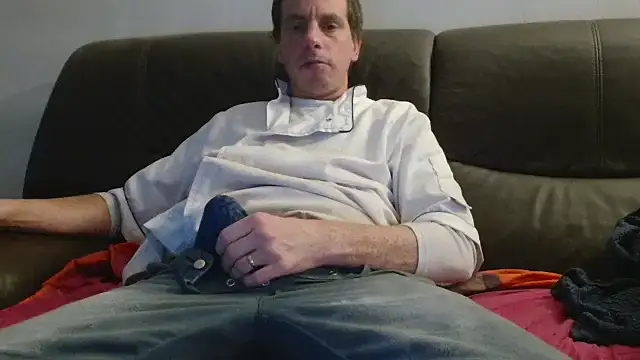 cloupefun online show from December 3, 2025, 7:41 am