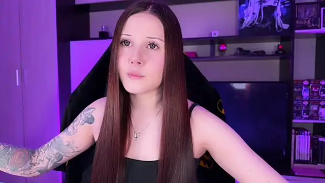 jasminevine online show from February 25, 2026, 1:06 am