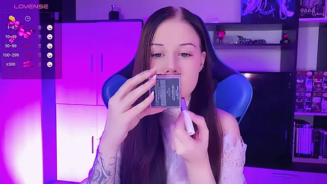 jasminevine online show from December 6, 2024, 5:38 pm