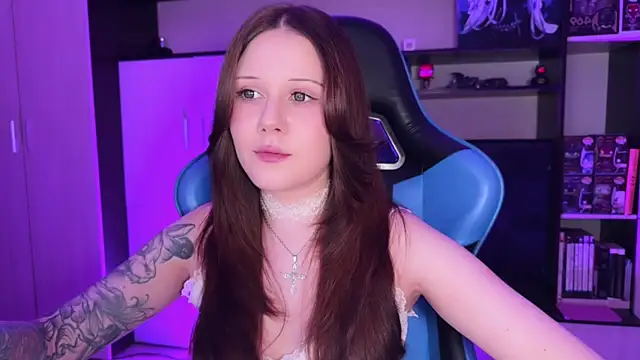 jasminevine online show from June 17, 2026, 3:22 pm
