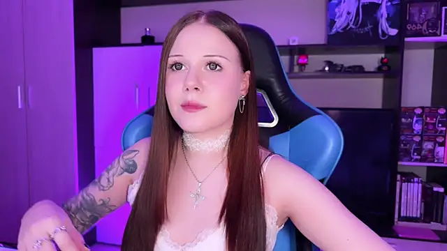 jasminevine online show from April 29, 2026, 1:54 am