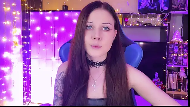 jasminevine online show from December 13, 2024, 4:33 am