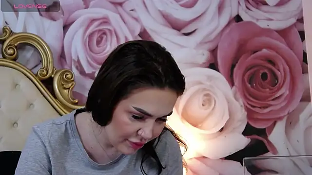 HessaHessy online show from April 14, 2026, 3:39 pm