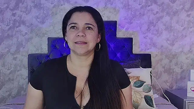 Snapshot of elizabeth_coleman chatting on April 28, 2026, 10:03 pm elizabeth coleman online show from April 28, 2026, 10:03 pm