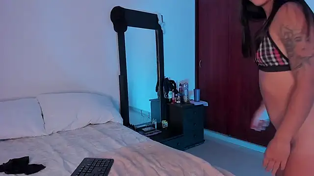 Snapshot of little_kayla_ chatting on March 1, 2025, 5:31 am little kayla online show from March 1, 2025, 5:31 am