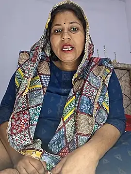 MOM-SUN-COUPLE online show from February 27, 2025, 7:58 pm