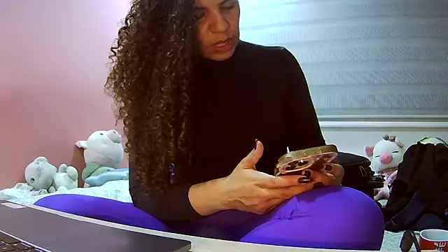 Snapshot of gatubelahot chatting on November 29, 2025, 12:00 am gatubelahot online show from November 29, 2025, 12:00 am