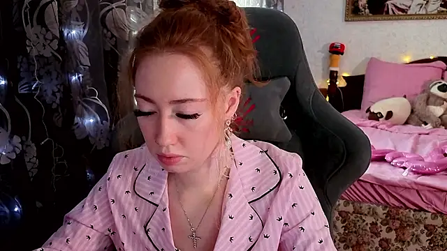 Snapshot of TinaBrook chatting on February 13, 2026, 5:40 am TinaBrook online show from February 13, 2026, 5:40 am