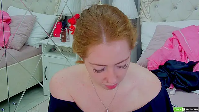 TinaBrook online show from November 7, 2025, 3:55 am