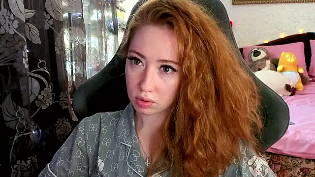 Snapshot of TinaBrook chatting on February 20, 2026, 6:19 am TinaBrook online show from February 20, 2026, 6:19 am