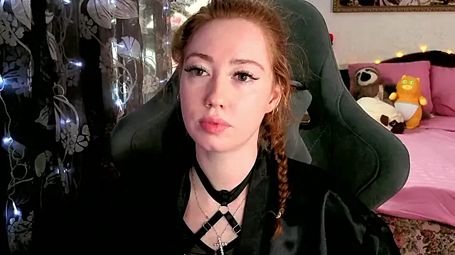 Snapshot of TinaBrook chatting on March 3, 2026, 4:52 am TinaBrook online show from March 3, 2026, 4:52 am