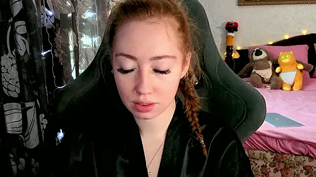 Snapshot of TinaBrook chatting on February 27, 2026, 4:45 am TinaBrook online show from February 27, 2026, 4:45 am