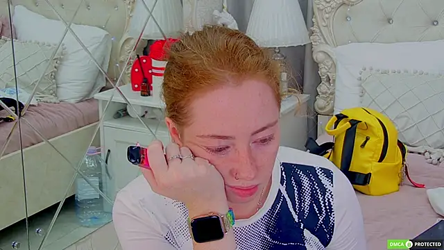 TinaBrook online show from September 18, 2025, 3:31 am