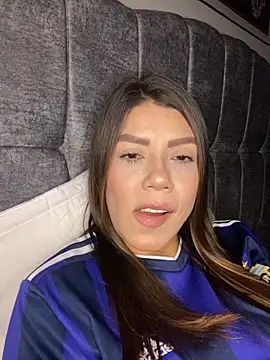 martina contreras online show from November 28, 2025, 5:07 am