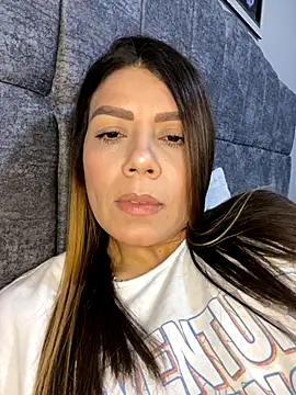 martina contreras online show from January 8, 2026, 12:05 am