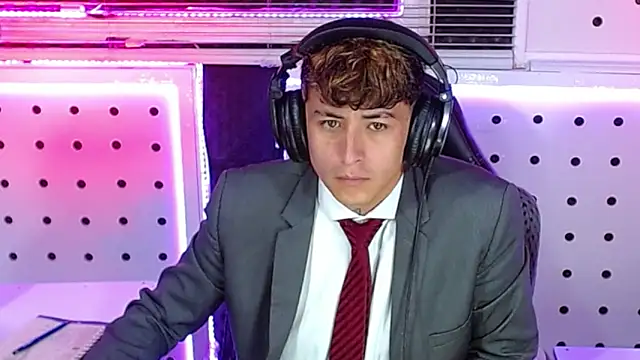 Darko0717 online show from September 24, 2025, 11:50 am