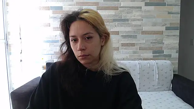 MommyMiaWs online show from September 29, 2025, 2:12 pm