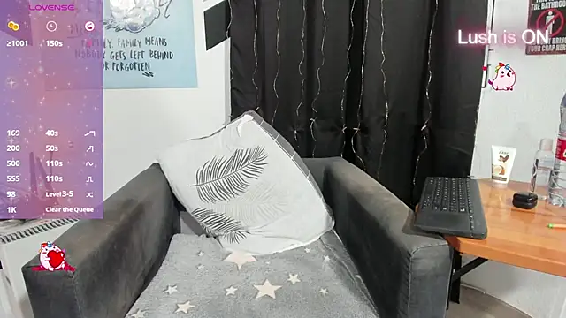 alexysgray online show from November 26, 2025, 4:29 pm