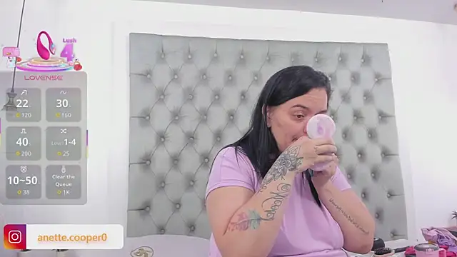 anette cooper online show from October 18, 2025, 3:41 am