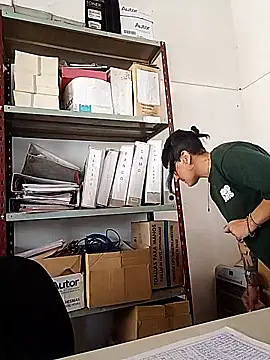 estefyzapata online show from February 10, 2026, 7:57 pm