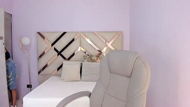 kylie reyes online show from June 13, 2026, 7:23 pm