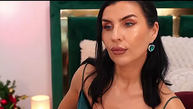 XeniaBlu online show from December 19, 2025, 9:11 am