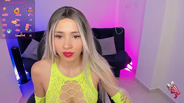 emilly smith 1 online show from November 29, 2025, 7:19 am