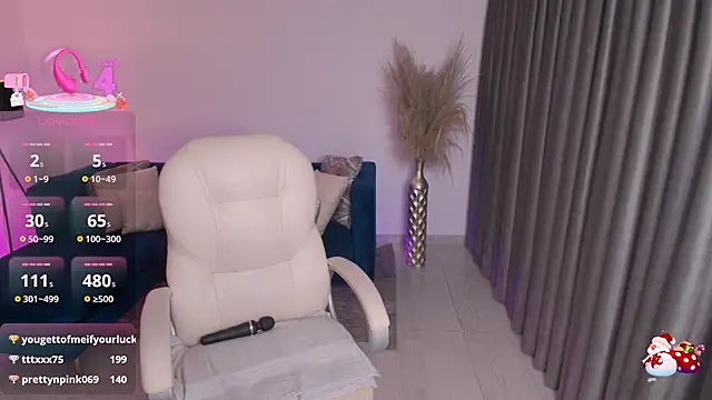 emilly smith 1 online show from March 21, 2025, 6:16 am