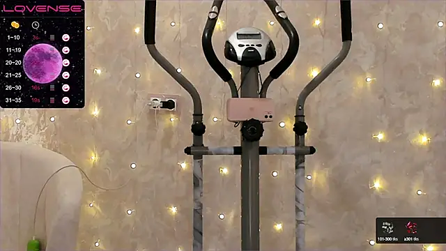 Snapshot of EvaSileZ chatting on March 7, 2025, 6:24 am EvaSileZ online show from March 7, 2025, 6:24 am