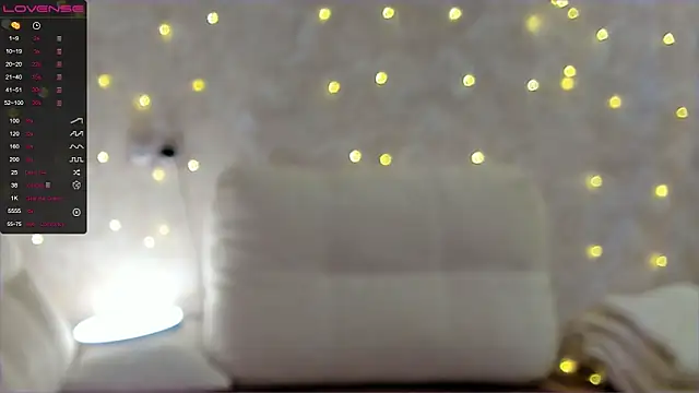 Snapshot of EvaSileZ chatting on September 19, 2025, 5:11 am EvaSileZ online show from September 19, 2025, 5:11 am