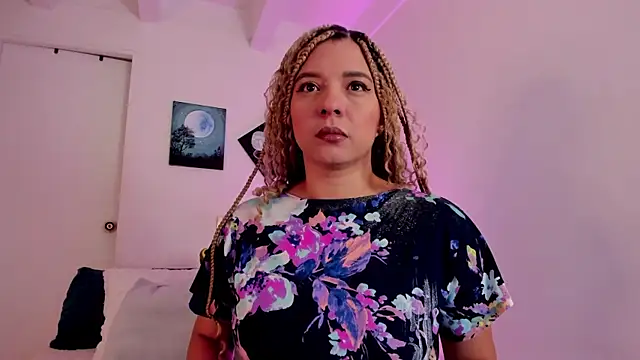 Gaia Stone online show from October 30, 2025, 10:46 am