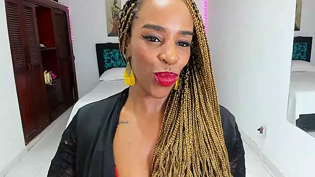 TAYLORR778 online show from January 31, 2025, 12:40 pm