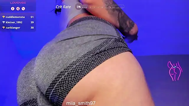 miia-smith97 online show from March 5, 2025, 4:56 am