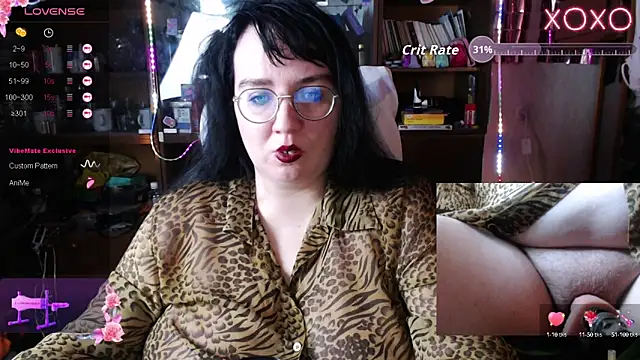 LeonaHarrison online show from October 7, 2025, 4:13 am