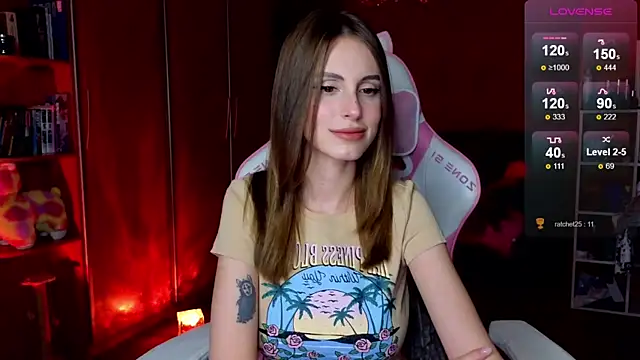 EdelineMaher online show from October 27, 2025, 3:13 pm