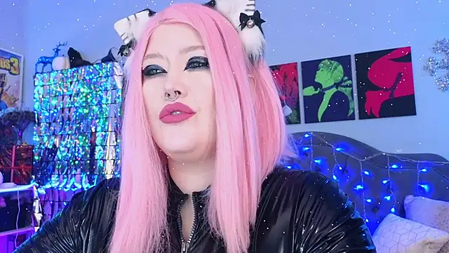 wickedxqueen online show from January 3, 2025, 4:33 am