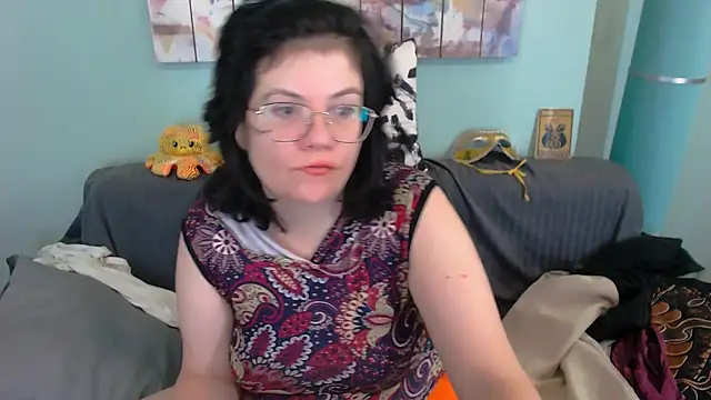 EverlyRays online show from September 14, 2025, 12:05 pm