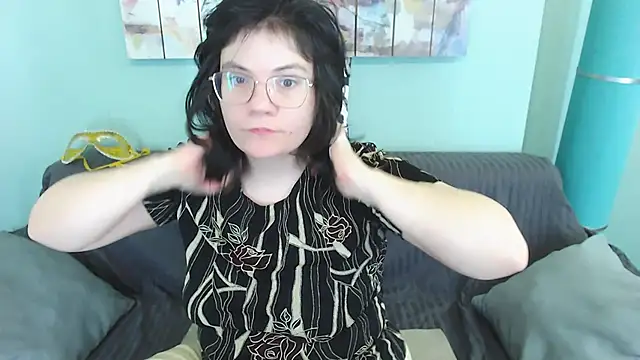 EverlyRays online show from March 7, 2025, 5:18 am