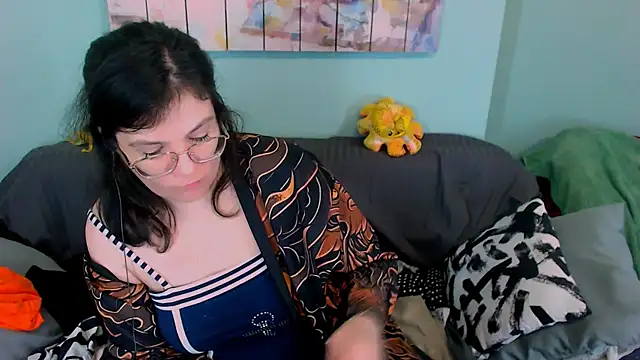 EverlyRays online show from April 5, 2026, 10:49 pm