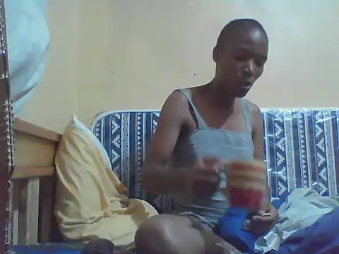 Smillie prety online show from March 26, 2026, 5:06 am