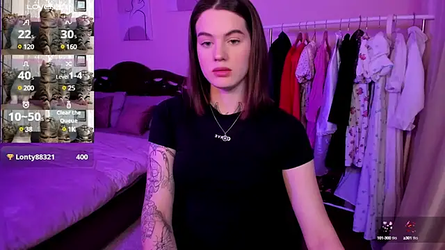 Snapshot of NikkieKatty chatting on January 26, 2025, 8:23 pm NikkieKatty online show from January 26, 2025, 8:23 pm