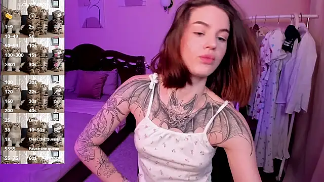 Snapshot of NikkieKatty chatting on February 9, 2025, 5:01 pm NikkieKatty online show from February 9, 2025, 5:01 pm