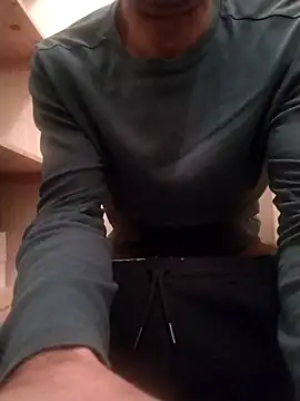 Snapshot of cum_spring chatting on December 25, 2024, 11:20 pm cum spring online show from December 25, 2024, 11:20 pm