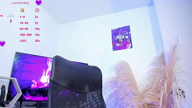 Snapshot of Fenty_XX chatting on September 30, 2025, 10:05 pm Fenty XX online show from September 30, 2025, 10:05 pm